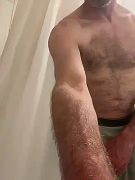 Snapshot of El_Gizmo chatting on January 19, 10:50 am El Gizmo online show from January 19, 10:50 am