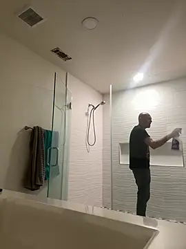 Snapshot of El_Gizmo chatting on February 9, 5:54 pm El Gizmo online show from February 9, 5:54 pm