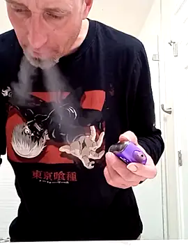 Snapshot of El_Gizmo chatting on March 15, 7:05 pm El Gizmo online show from March 15, 7:05 pm