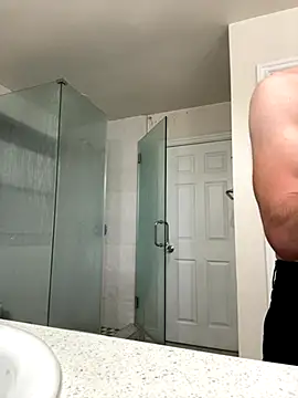 Snapshot of El_Gizmo chatting on September 15, 7:41 am El Gizmo online show from September 15, 7:41 am