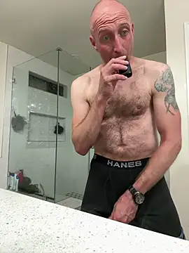 Snapshot of El_Gizmo chatting on September 22, 6:04 am El Gizmo online show from September 22, 6:04 am