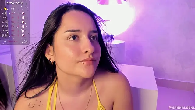 Snapshot of hanna_lee02 chatting on January 27, 6:09 pm hanna lee02 online show from January 27, 6:09 pm