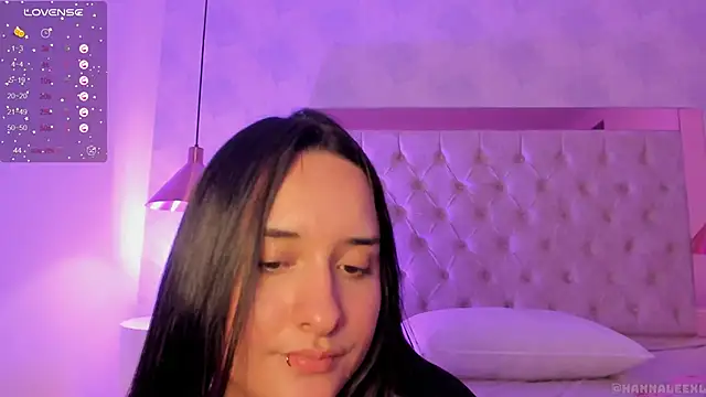 Snapshot of hanna_lee02 chatting on January 29, 3:04 pm hanna lee02 online show from January 29, 3:04 pm