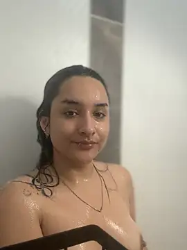 Snapshot of hanna_lee02 chatting on January 31, 10:20 am hanna lee02 online show from January 31, 10:20 am