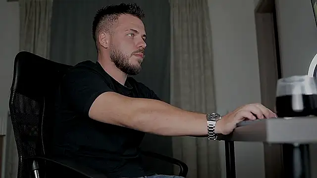 juliusmasters online show from October 1, 6:25 pm