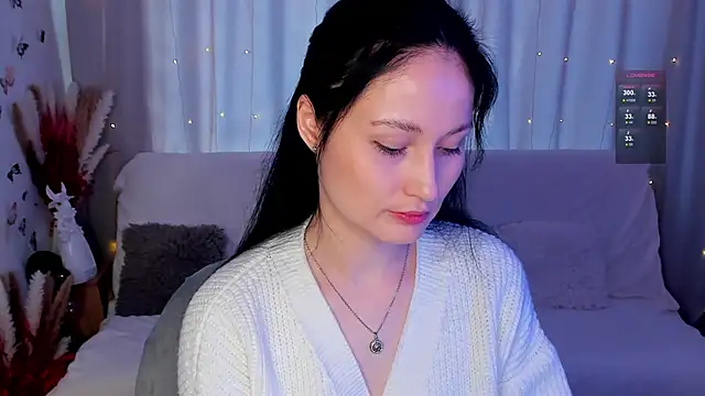 LisaMooore online show from January 11, 7:17 am