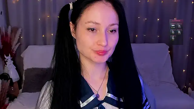 LisaMooore online show from January 15, 11:30 pm