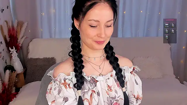 LisaMooore online show from February 14, 9:56 am