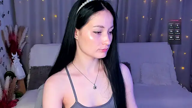 LisaMooore online show from February 27, 2:00 pm