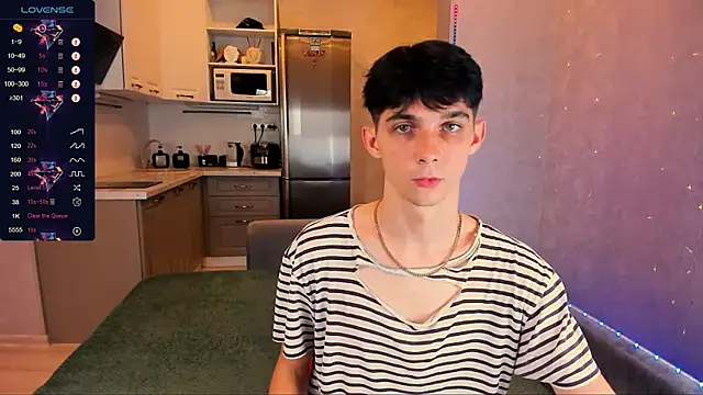 Aaron Boom online show from September 22, 12:23 am