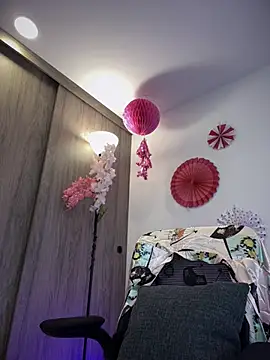 Rae Lil White online show from March 21, 11:23 pm