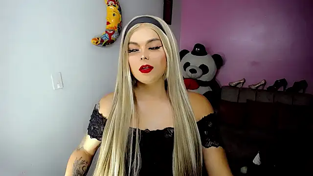 Snapshot of SweetKim21 chatting on January 20, 5:26 am SweetKim21 online show from January 20, 5:26 am