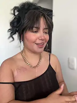 sukhakunis1 online show from December 11, 4:42 pm