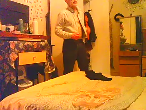 DaddyQuimHot online show from December 11, 7:20 am