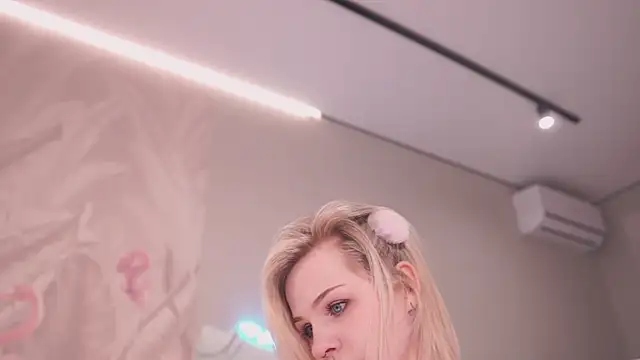 NinaMint online show from September 30, 5:51 pm