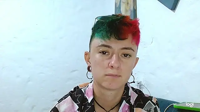 tomboyblue online show from February 26, 12:16 am