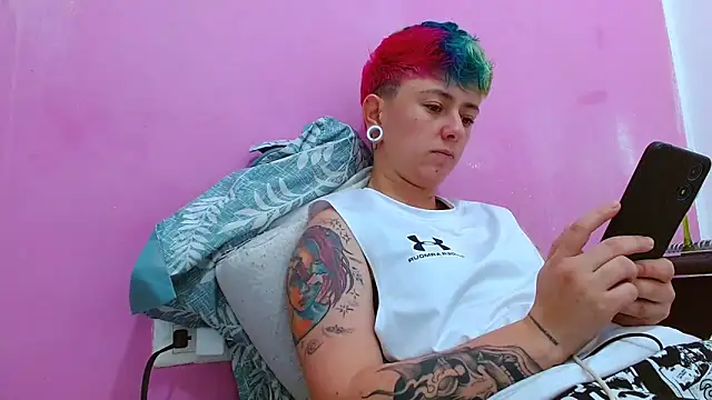 tomboyblue online show from September 17, 5:25 pm