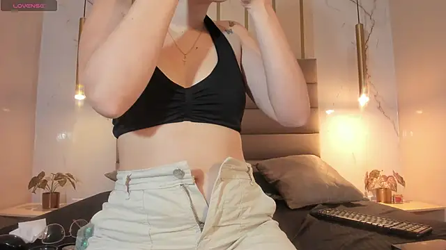 Snapshot of Ary1_ chatting on February 28, 3:15 am Ary1 online show from February 28, 3:15 am