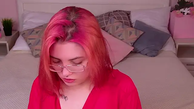 Lisa Adam online show from January 14, 4:04 am