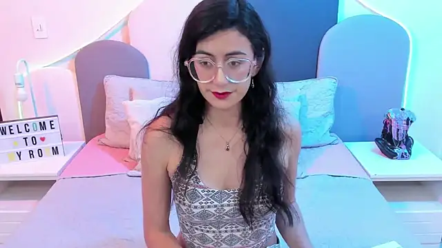 SophieGomez22 online show from March 10, 11:42 am