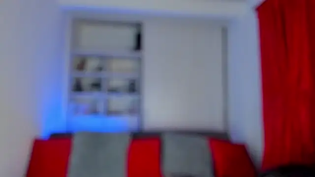 Snapshot of Couple_muscle1 chatting on December 2, 4:31 pm Couple muscle1 online show from December 2, 4:31 pm