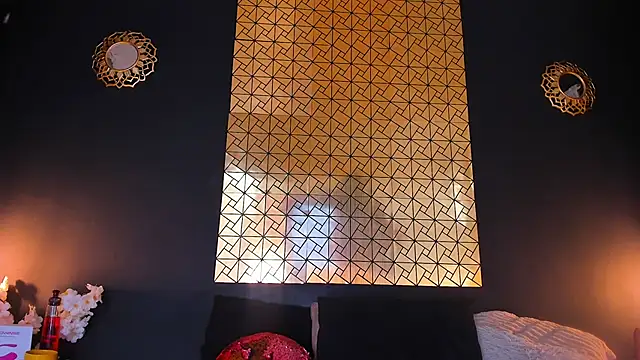 caro lyne  online show from March 11, 1:56 pm