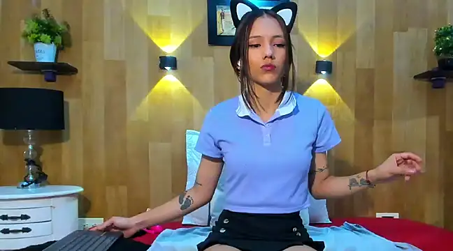 marianaa90 online show from January 18, 4:10 pm