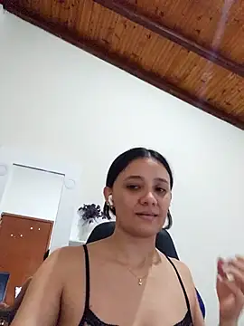 Snapshot of anny_vittar chatting on November 25, 5:40 am anny vittar online show from November 25, 5:40 am