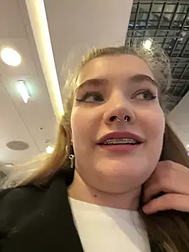 Holy Tereza online show from December 10, 3:44 pm