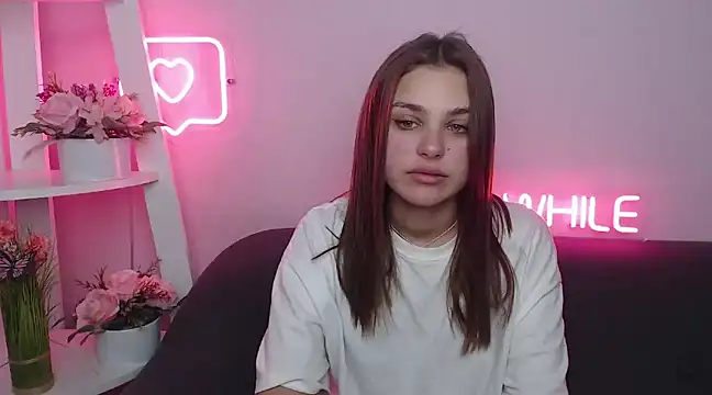 MilanaAngelAs online show from January 24, 10:53 am