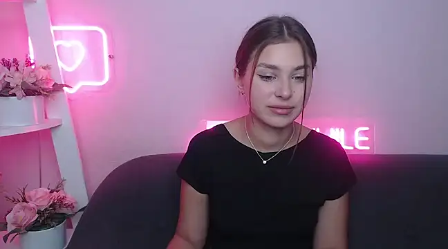 MilanaAngelAs online show from January 26, 5:45 am