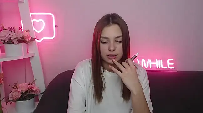 MilanaAngelAs online show from January 28, 11:49 am