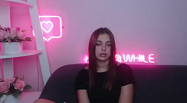 MilanaAngelAs online show from February 4, 11:49 am