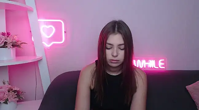 MilanaAngelAs online show from February 21, 5:35 am