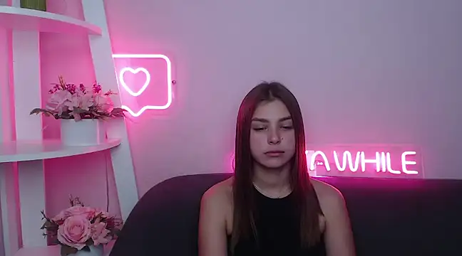 MilanaAngelAs online show from February 21, 11:44 am