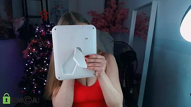  KittyBoo online show from December 10, 9:33 am