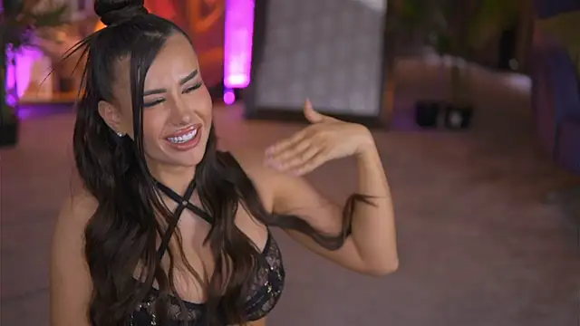 EvaZane online show from February 14, 3:05 pm