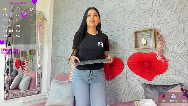 Snapshot of LilithKlain_ chatting on February 24, 1:21 pm LilithKlain online show from February 24, 1:21 pm