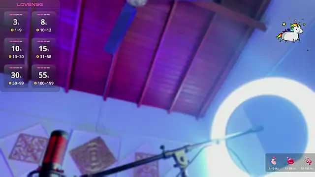 AdelineEvanss online show from December 17, 3:39 am