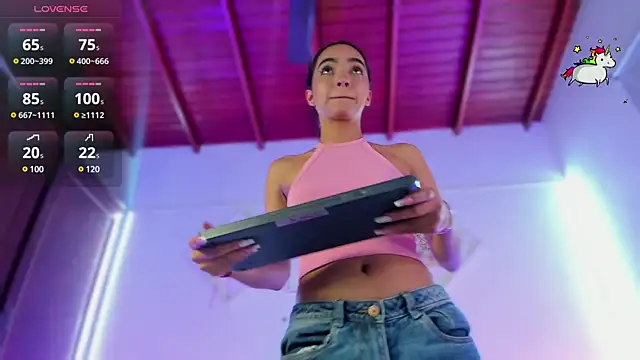 AdelineEvanss online show from December 28, 3:37 am