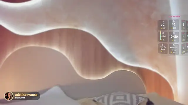 AdelineEvanss online show from October 31, 9:27 pm