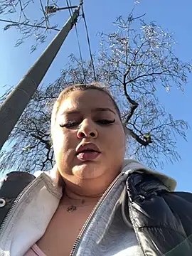 AllysonK online show from January 18, 9:24 am