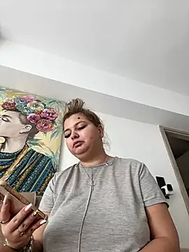 AllysonK online show from March 7, 9:29 am