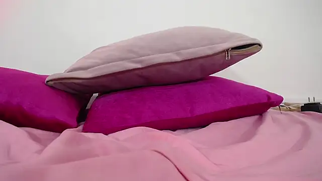 michel cardona online show from January 2, 3:29 pm