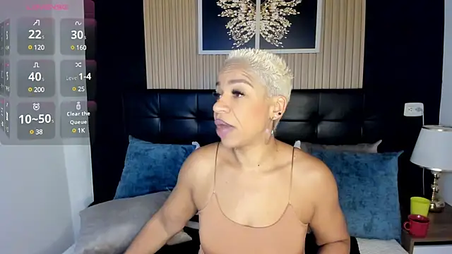 Snapshot of summer_night_ chatting on January 27, 11:11 am summer night online show from January 27, 11:11 am