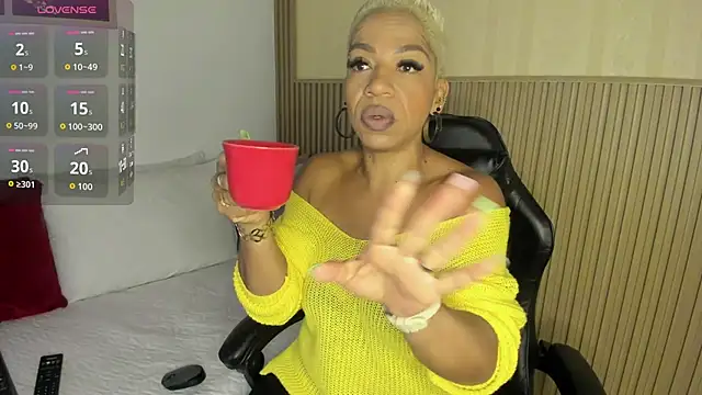 Snapshot of summer_night_ chatting on September 12, 11:32 am summer night online show from September 12, 11:32 am