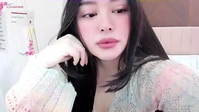 tenderlybaee online show from December 6, 5:09 am