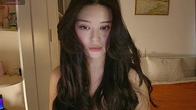 tenderlybaee online show from November 6, 4:35 am