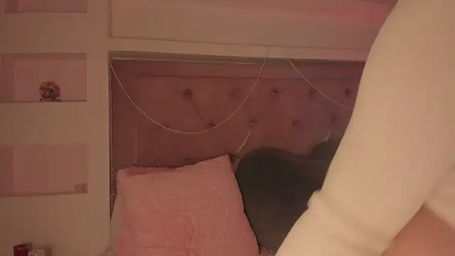 miss melissaa online show from February 8, 2:16 pm