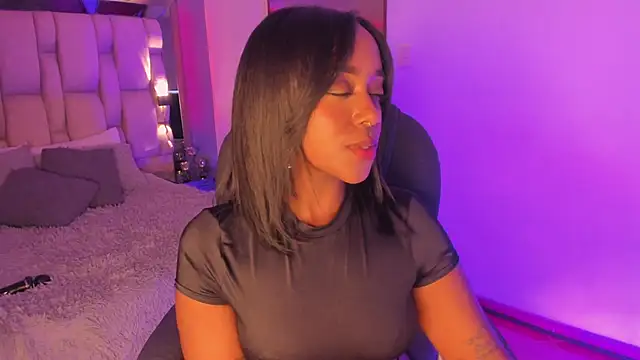 EmilyHaan online show from January 16, 1:48 am